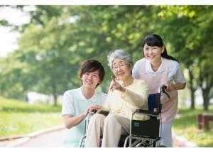 三国ヶ丘|特別養護老人ホームの介護福祉士